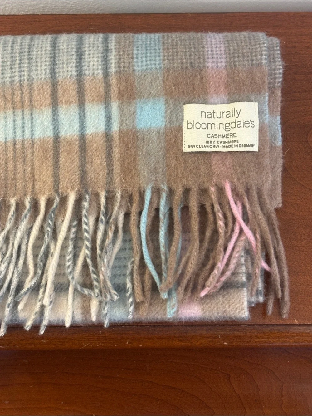 Naturally Bloomingdale’s 100% Cashmere Plaid Fringe Scarf Made in Germany